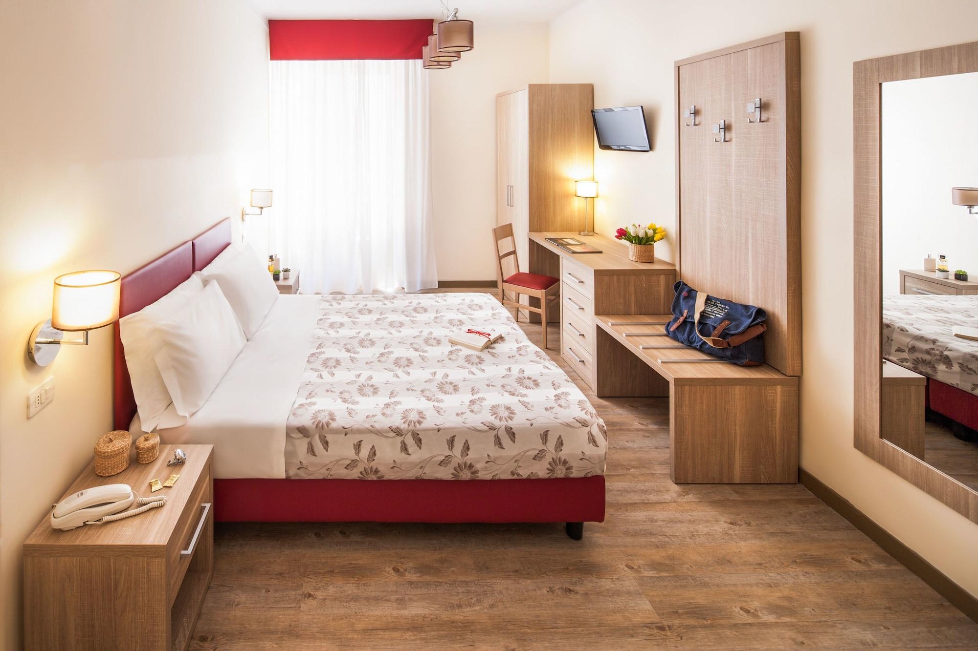 Hotel Curtis Centrale Alassio Bagian luar foto
